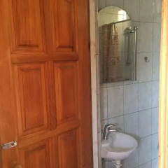 Гостиница Ariana Guest House ванная