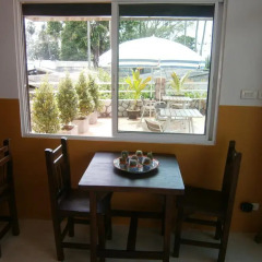 Отель Mai's Guesthouse & Coffee Shop в номере