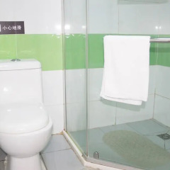 Отель 7Days Inn Yongchuan Yuxi square Китай, Rongchang - отзывы, цены и фото номеров - забронировать отель 7Days Inn Yongchuan Yuxi square онлайн ванная