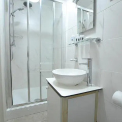 Best Western London Ilford Hotel 4* Стандартный номер с различными типами кроватей фото 3