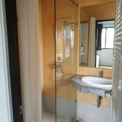Vennn Home Hotel 2* Семейные номера Комфорт с двуспальной кроватью фото 4
