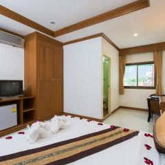 Отель Magnific Guesthouse Patong 3* Стандартный номер с разными типами кроватей фото 7