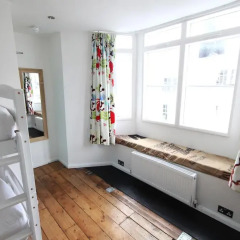 Отель Seadragon Backpackers Кровать в общем номере с двухъярусной кроватью фото 6