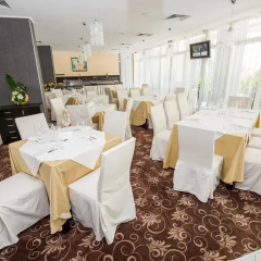 Hotel Perla питание
