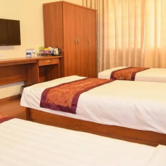 Mango Hotel 2* Улучшенный номер с двуспальной кроватью фото 7