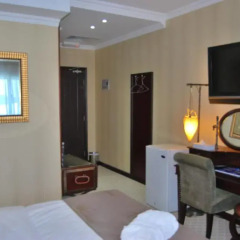 Sharjah International Airport Hotel 2* Стандартный номер с двуспальной кроватью фото 5