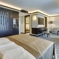 Hotel Monopol Luzern 4* Люкс повышенной комфортности с различными типами кроватей фото 5