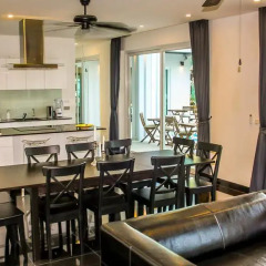 Отель GreenView Villa Phoenix Golf Club Pattaya Бангламунг в номере