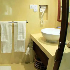 OGA REACH hotel ванная