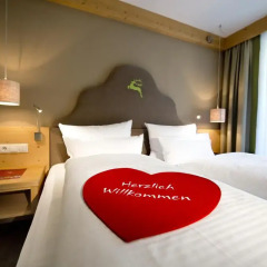 Hotel Tirolerhof 4* Номер Комфорт с двуспальной кроватью фото 2