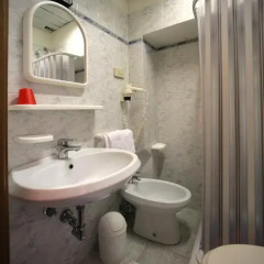 Hotel Assarotti 2* Стандартный номер с разными типами кроватей фото 4