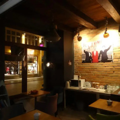 Отель Rosemary's Hostel Польша, Познань - отзывы, цены и фото номеров - забронировать отель Rosemary's Hostel онлайн гостиничный бар