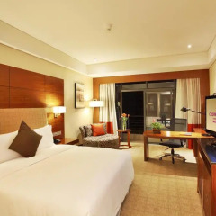 Отель Crowne Plaza Chongqing Riverside 4* Номер Делюкс с различными типами кроватей фото 3