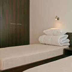 Апартаменты Grand Monastery Apartments комната для гостей