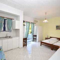 Отель Yiannis Studios комната для гостей фото 5