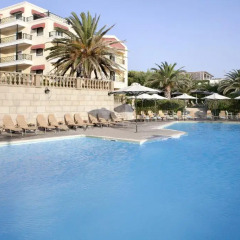 Отель Ramada Attica Riviera бассейн фото 2
