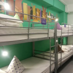 RedDoorz Hostel Кровать в общем номере с двухъярусной кроватью фото 2