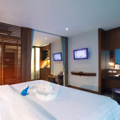 Отель Mai Khao Lak Beach Resort & Spa 4* Люкс повышенной комфортности с различными типами кроватей фото 6