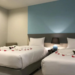 Zircon Hotel 3* Улучшенный номер с 2 отдельными кроватями