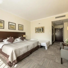 Europeum Hotel 3* Стандартный номер с двуспальной кроватью фото 16