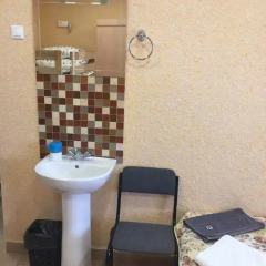 Хостел В Тапочках Стандартный семейный номер с двуспальной кроватью фото 4