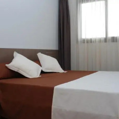 Отель Aparthotel El Faro комната для гостей фото 3
