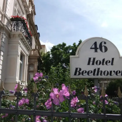 Hotel Beethoven 4* Стандартный номер с двуспальной кроватью