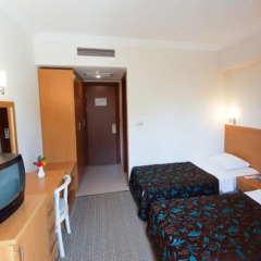 Perdikia Beach Hotel 3* Стандартный номер с различными типами кроватей фото 7