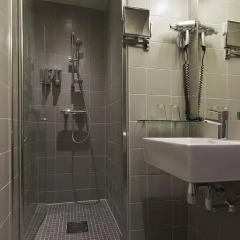 Saga Hotel Oslo 4* Улучшенный номер с двуспальной кроватью фото 14