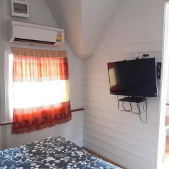 Отель De Coco House Sriracha 3* Бунгало с различными типами кроватей фото 4