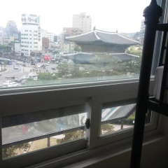 Отель 24 Guesthouse Dongdaemun Market 2* Стандартный номер с 2 отдельными кроватями фото 2