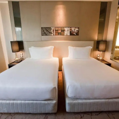 Graceland Bangkok Hotel 3* Улучшенный номер разные типы кроватей фото 9