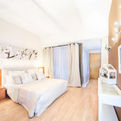 Отель Loft and Flat Барселона комната для гостей фото 2