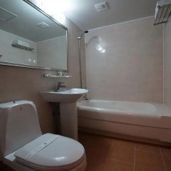 Castle Beach Tourist Hotel ванная