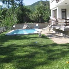 Отель Guest Rooms Aquarius Боженци бассейн
