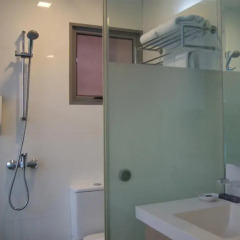 Отель RedDoorz Premium @ Balestier ванная фото 2