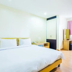 Апартаменты Phuket Center Apartment Люкс с различными типами кроватей фото 3