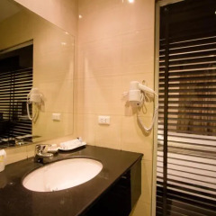 Отель LK Mansion 3* Номер Делюкс с различными типами кроватей фото 5