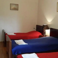 Отель Natalie's Guest house комната для гостей фото 3