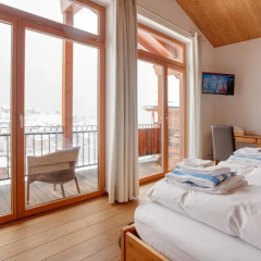 Отель Mountain Exposure Luxury Chalets & Penthouses & Apartments Швейцария, Церматт - отзывы, цены и фото номеров - забронировать отель Mountain Exposure Luxury Chalets & Penthouses & Apartments онлайн балкон