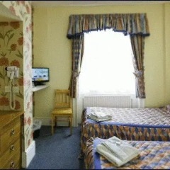 Отель Andorra Guest Accommodation 3* Стандартный номер с 2 отдельными кроватями