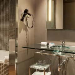 Отель AC Hotel Torino by Marriott Италия, Турин - отзывы, цены и фото номеров - забронировать отель AC Hotel Torino by Marriott онлайн ванная