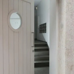 Апартаменты Lisbon Serviced Apartments - Bairro Alto сейф в номере
