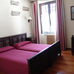 Отель Hostal Ayestaran II комната для гостей фото 3
