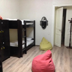 Hostel Q Львов сейф в номере