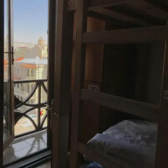 Envoy Hostel Кровать в общем номере с двухъярусной кроватью фото 17