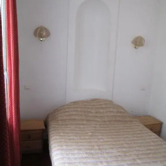 Central Hotel 3* Стандартный номер с двуспальной кроватью (общая ванная комната) фото 16