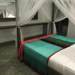 Отель Parawa House сейф в номере