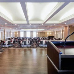 Отель Executive Royal Hotel Calgary Канада, Калгари - отзывы, цены и фото номеров - забронировать отель Executive Royal Hotel Calgary онлайн помещение для мероприятий