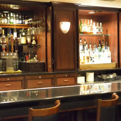 Park Plaza Hotel Блумингтон гостиничный бар